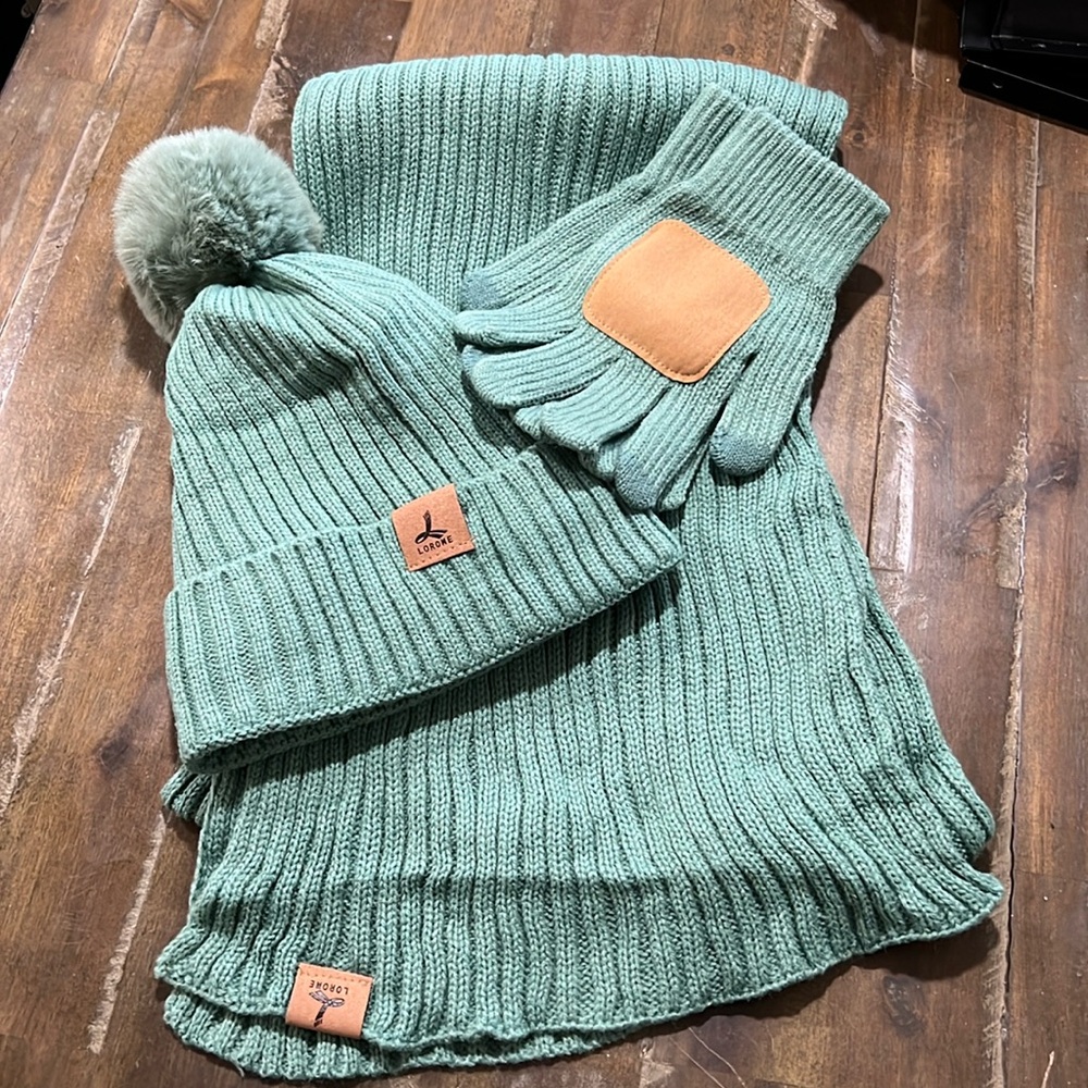 Scarf, hat, glove set